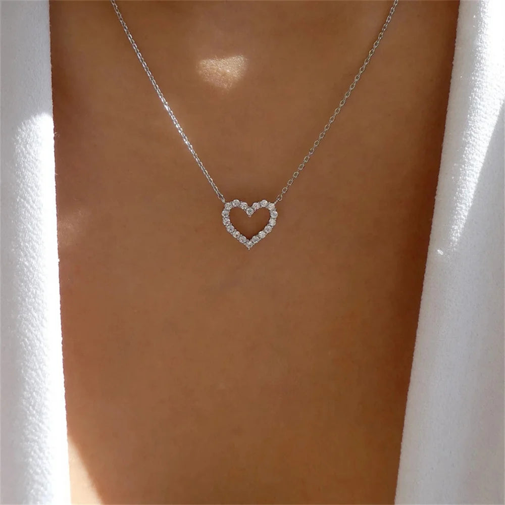 Collar con colgante de corazón de circonita
