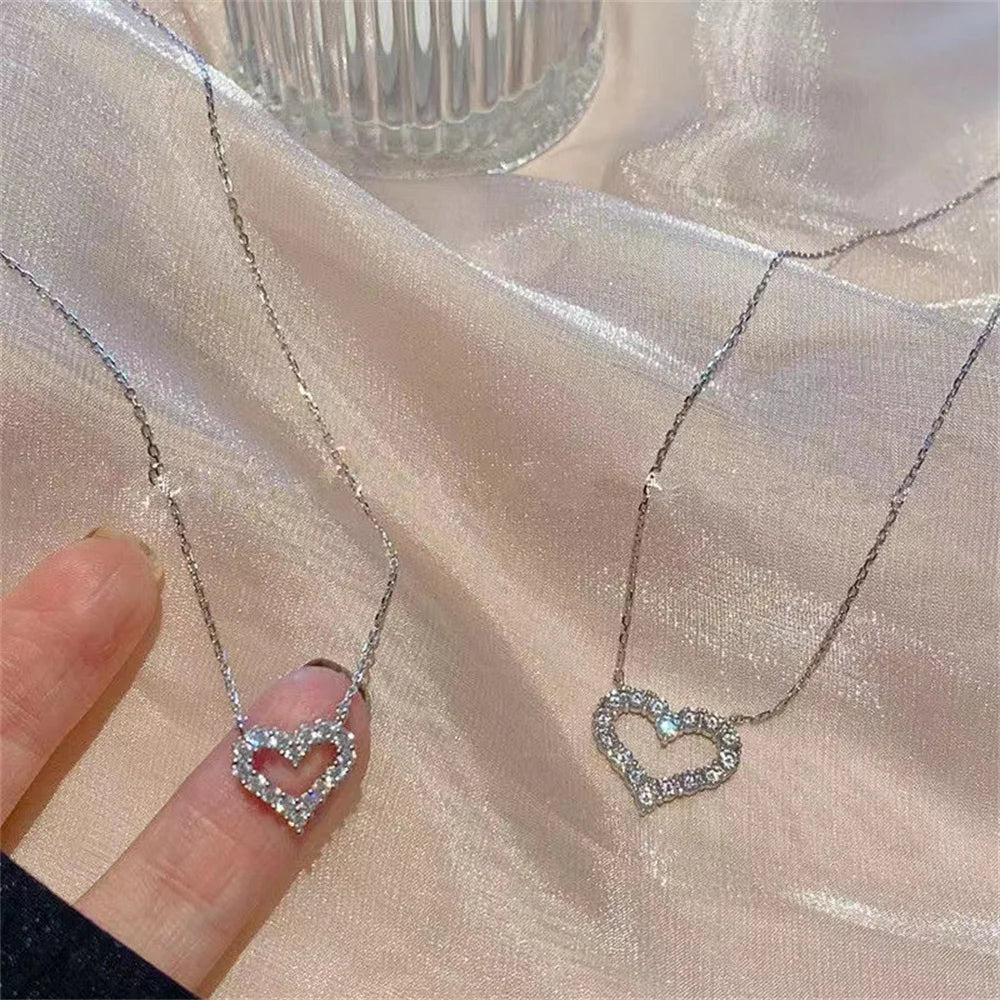 Collar con colgante de corazón de circonita